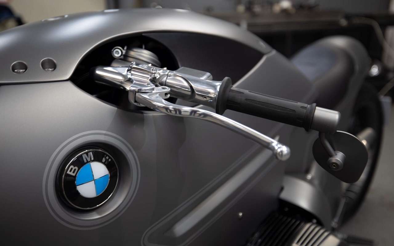 Это вообще реально? Российский мастер создал мотоцикл по заказу BMW Motorrad — фото 1138768