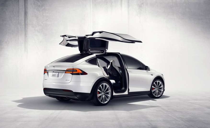 2016-Tesla-Model-X-133-876x535