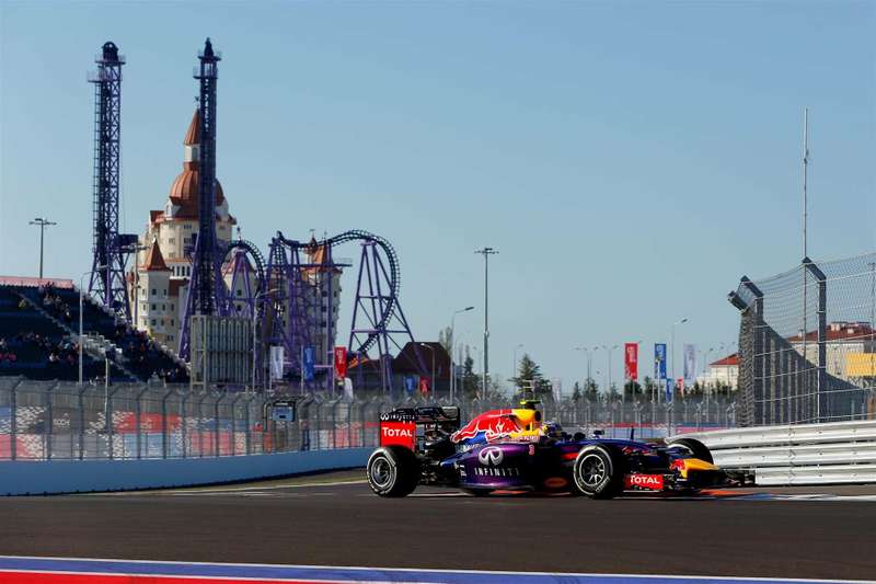 В этом году гонками поддержки на ГП России Формулы 1 будут серии GP2 и GP3.