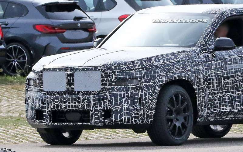 Новый BMW X8: первые кадры с испытаний