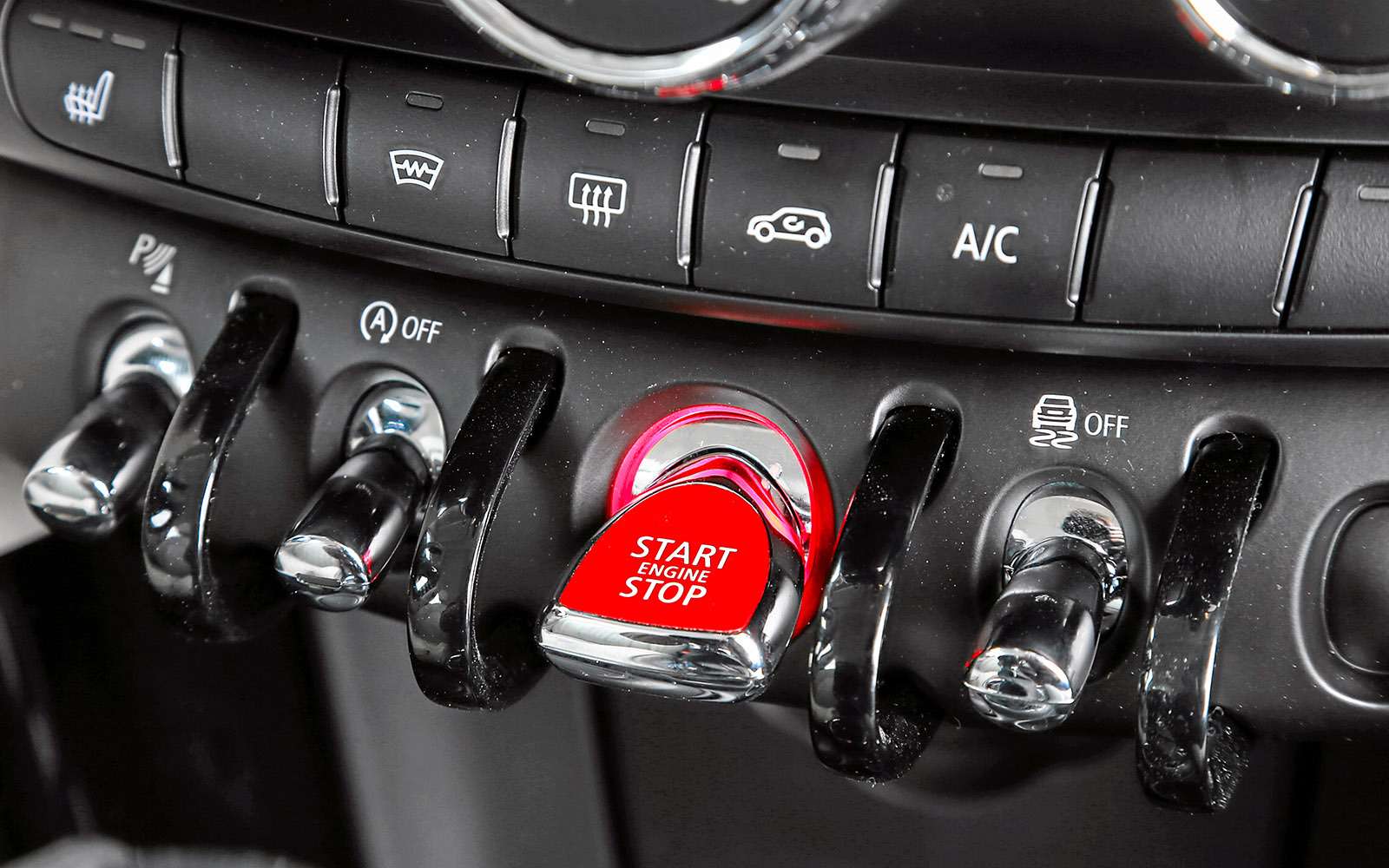 Toyota Prius, DS 4 Crossback, Mini Cooper — тест на экономичность — фото 764940