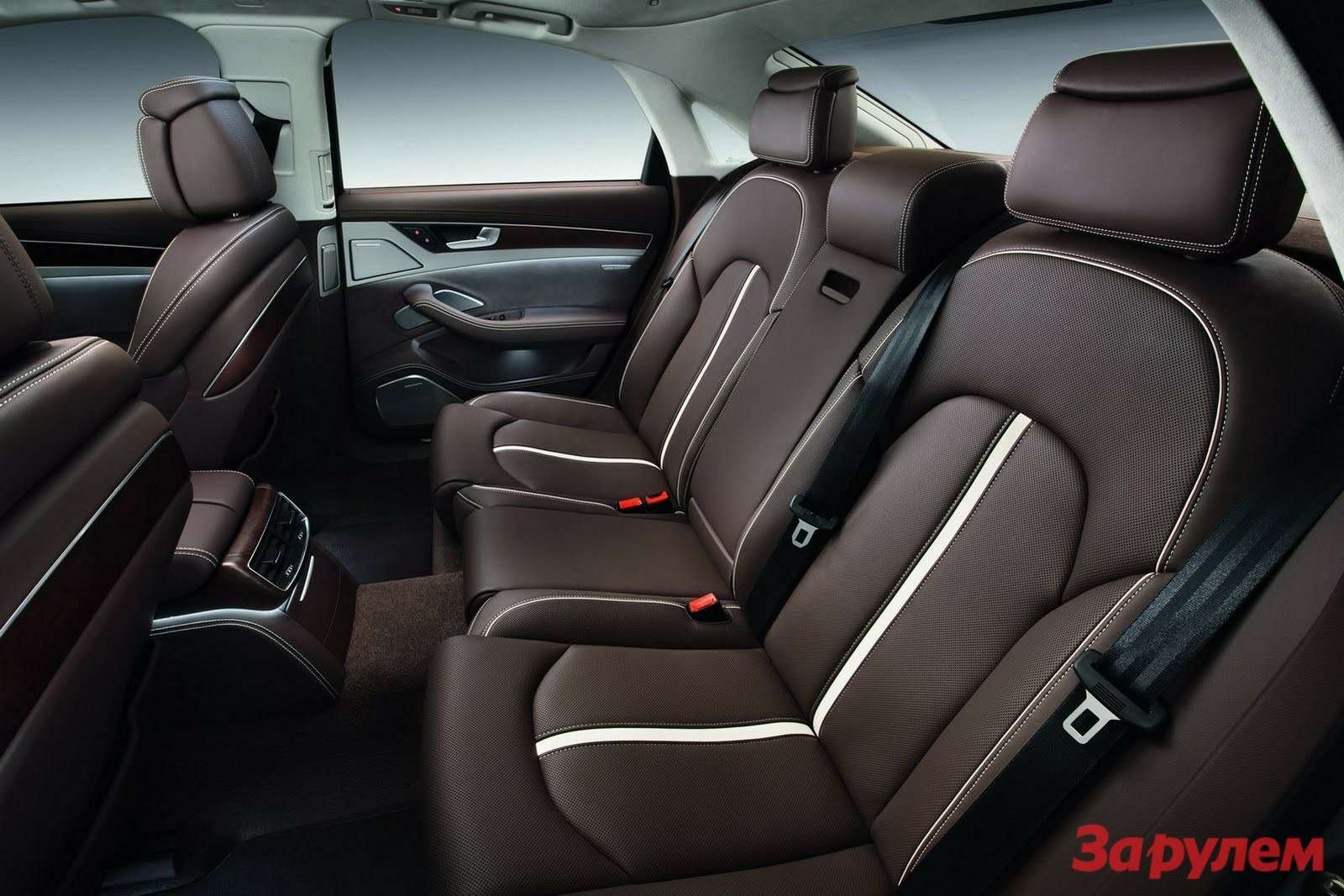 2013-Audi-A8-Hybrid-14