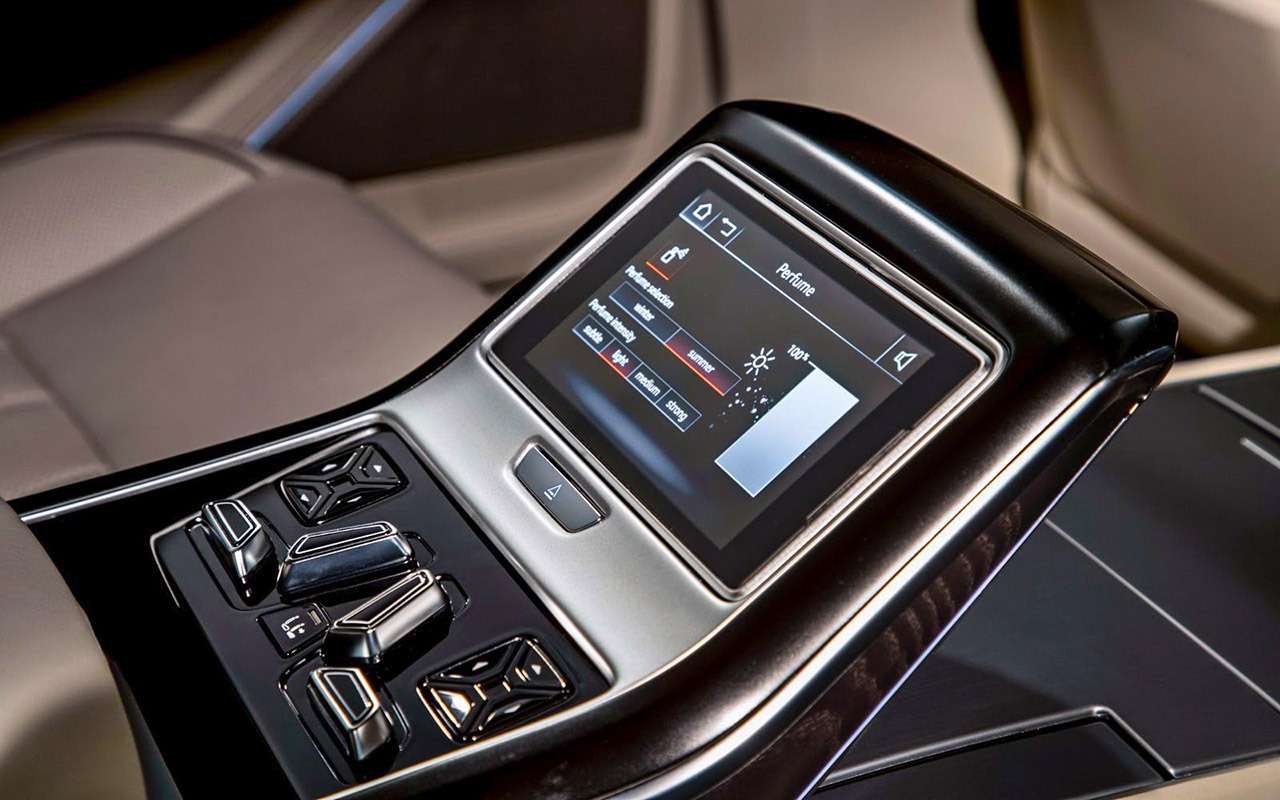 Новая Audi A8 — проверяем задатки рефлексолога — фото 790718