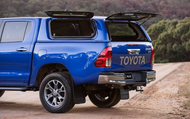 Пикапы Toyota Hilux подвела адгезия — отзыв в России