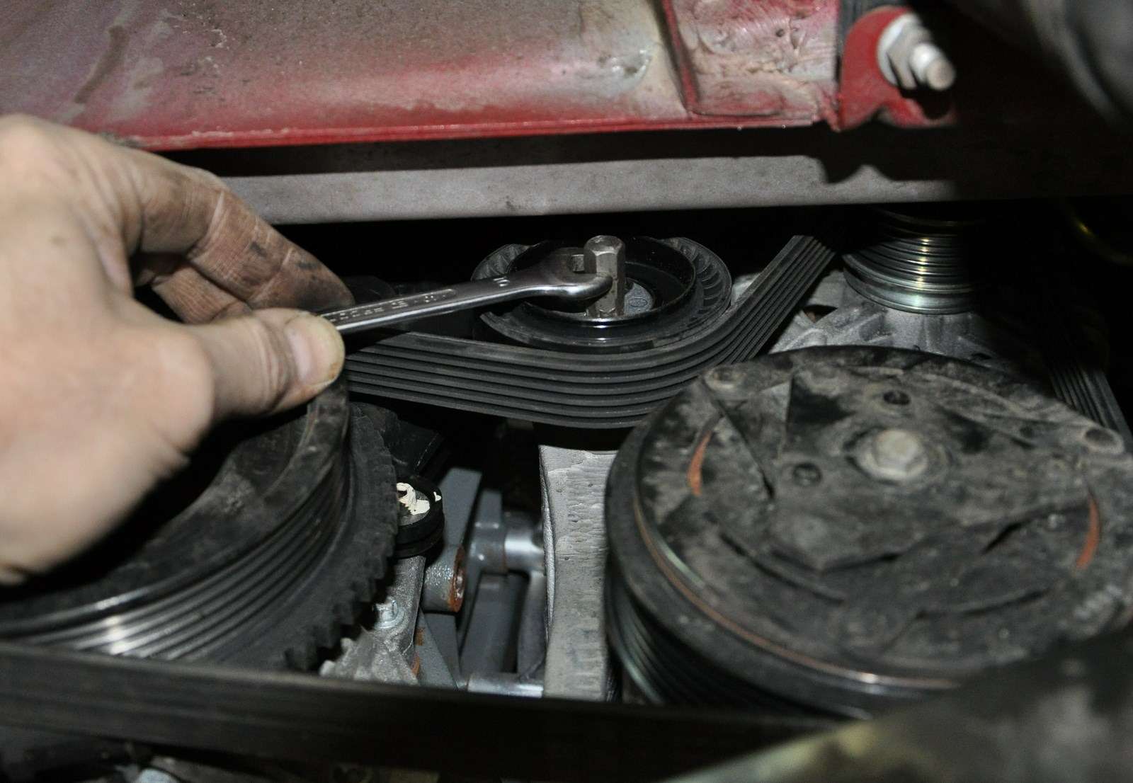 Lada Vesta: проверка и замена ремня привода вспомогательных агрегатов — фото 568594