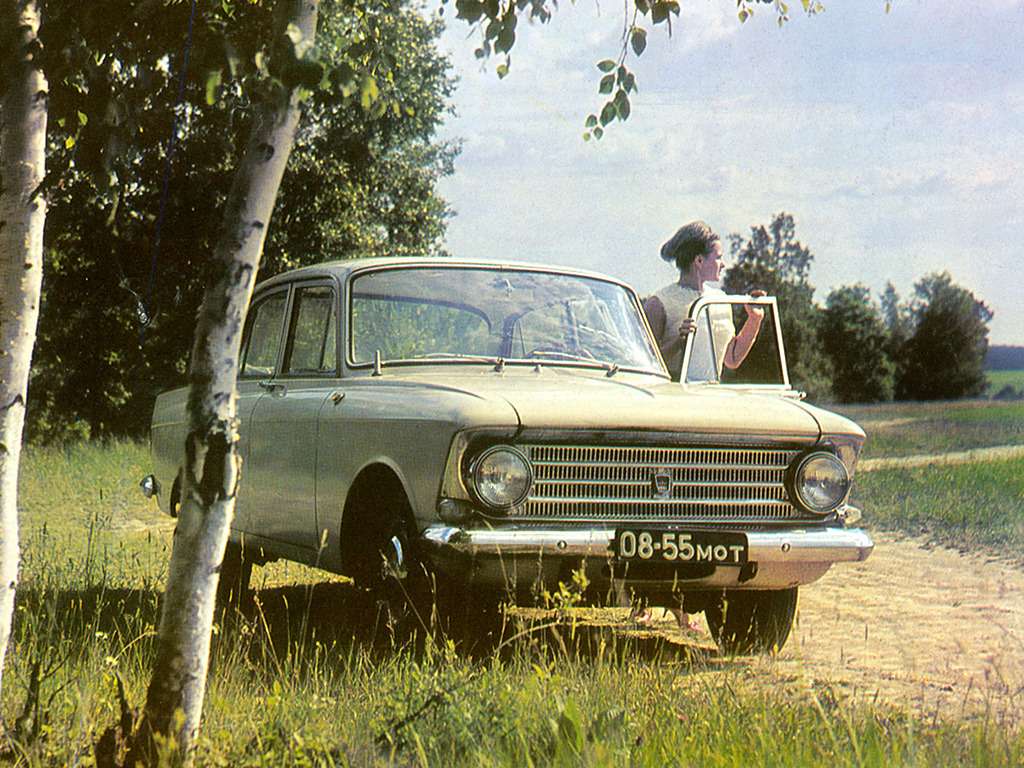 Так автомобили Москвич-408 и 412 выглядели в период с 1964 (1967) по декабрь 1969 года.