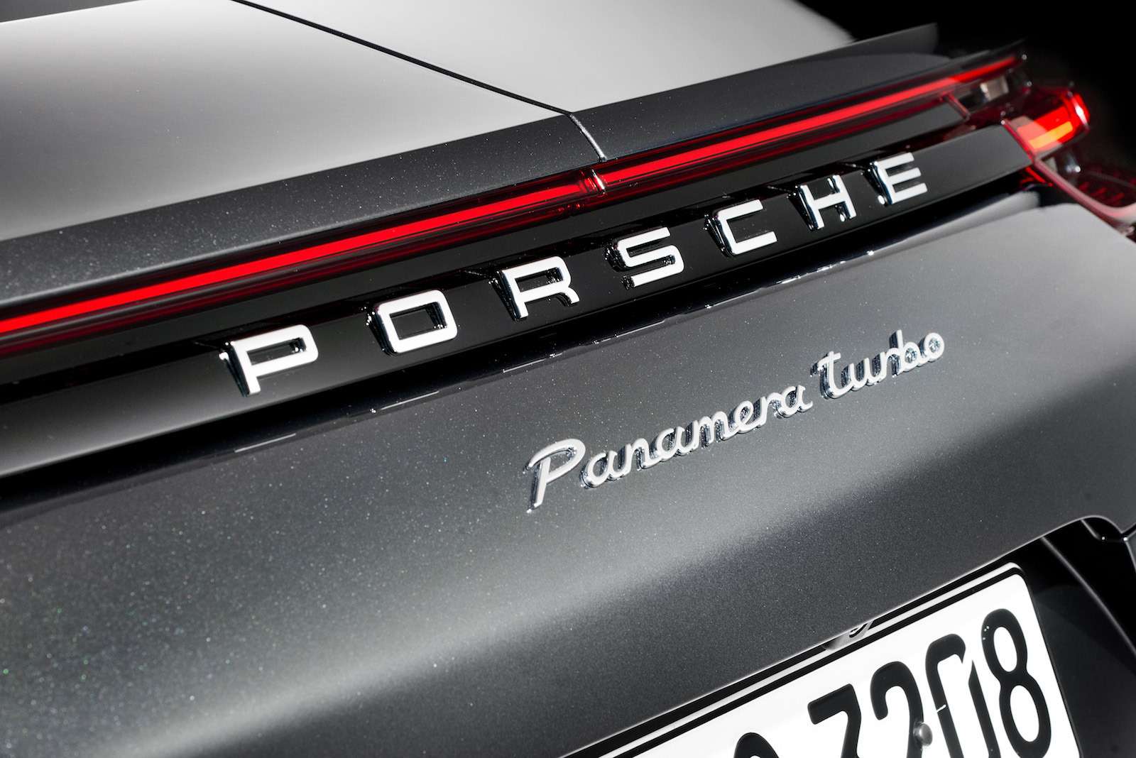 Новую Porsche Panamera показали российским СМИ — фото 630866