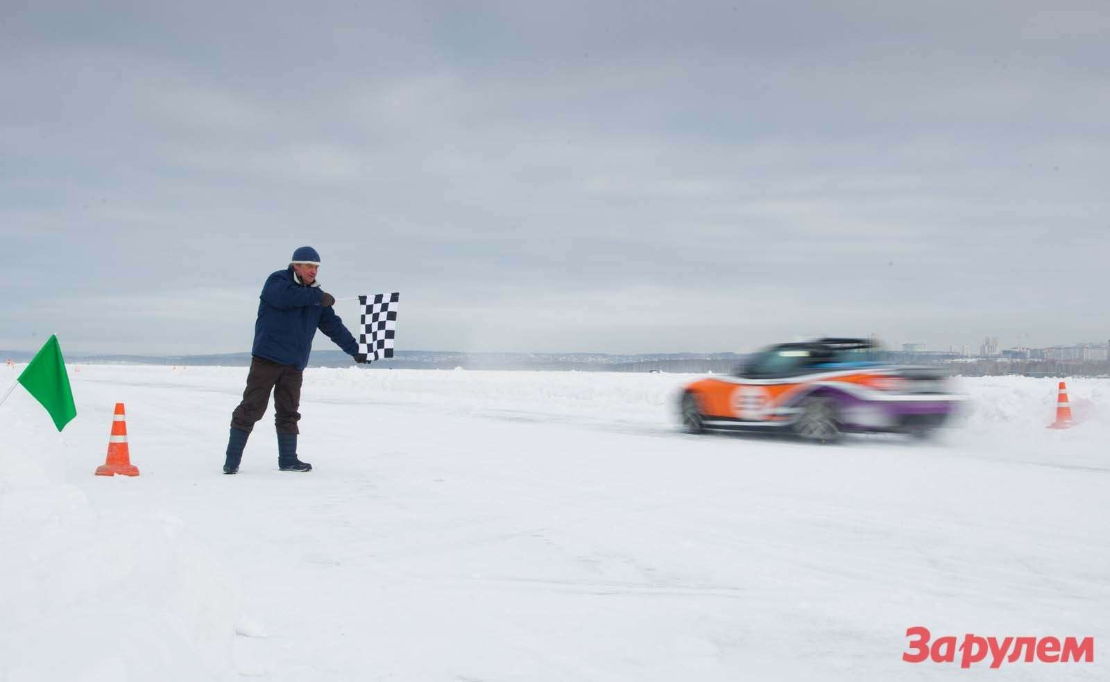Mazda MX 5 Ice Race 2013      53