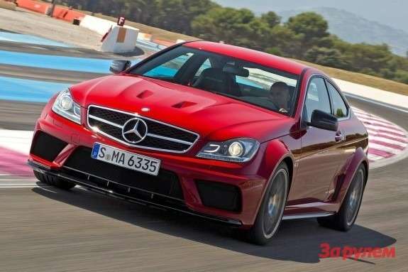 Mercedes-Benz C 63 AMG Coupe Black Series front view
