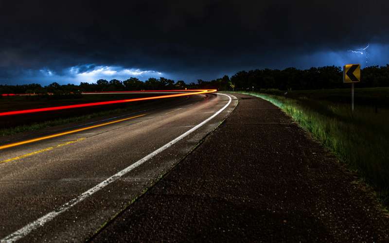 Тысячи водителей никогда не ездили в темноте — исследование