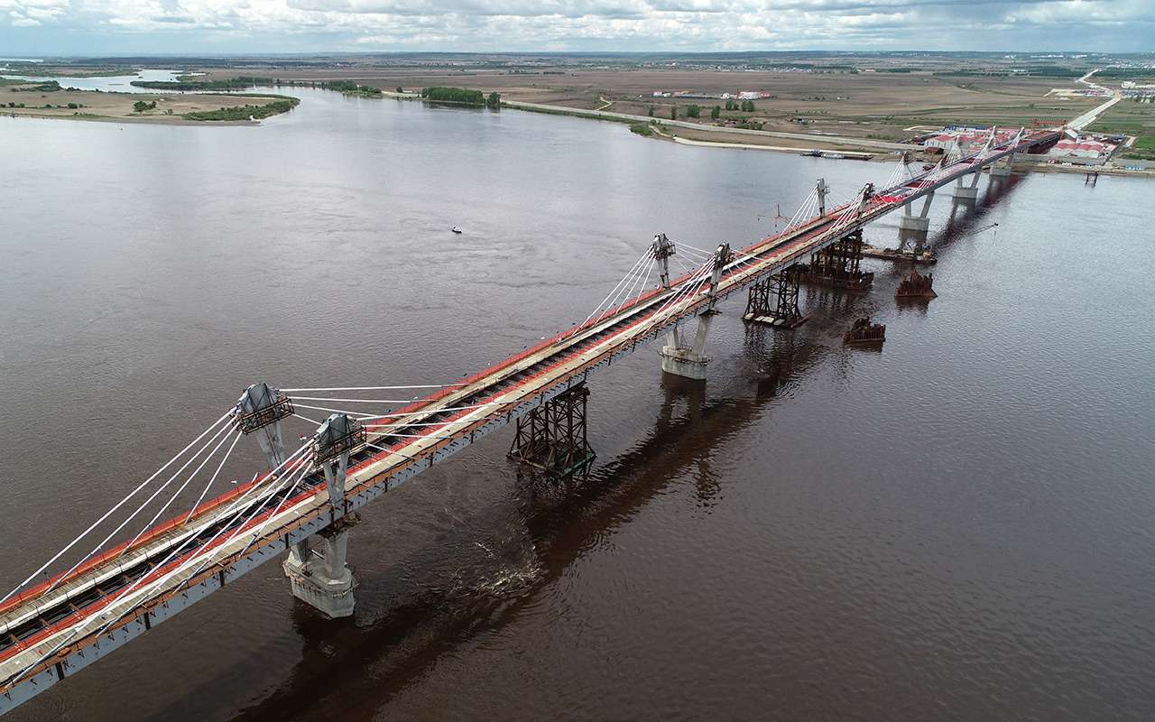 540 метров, 28 лет и 20 миллиардов рублей — Россия и Китай навели мосты