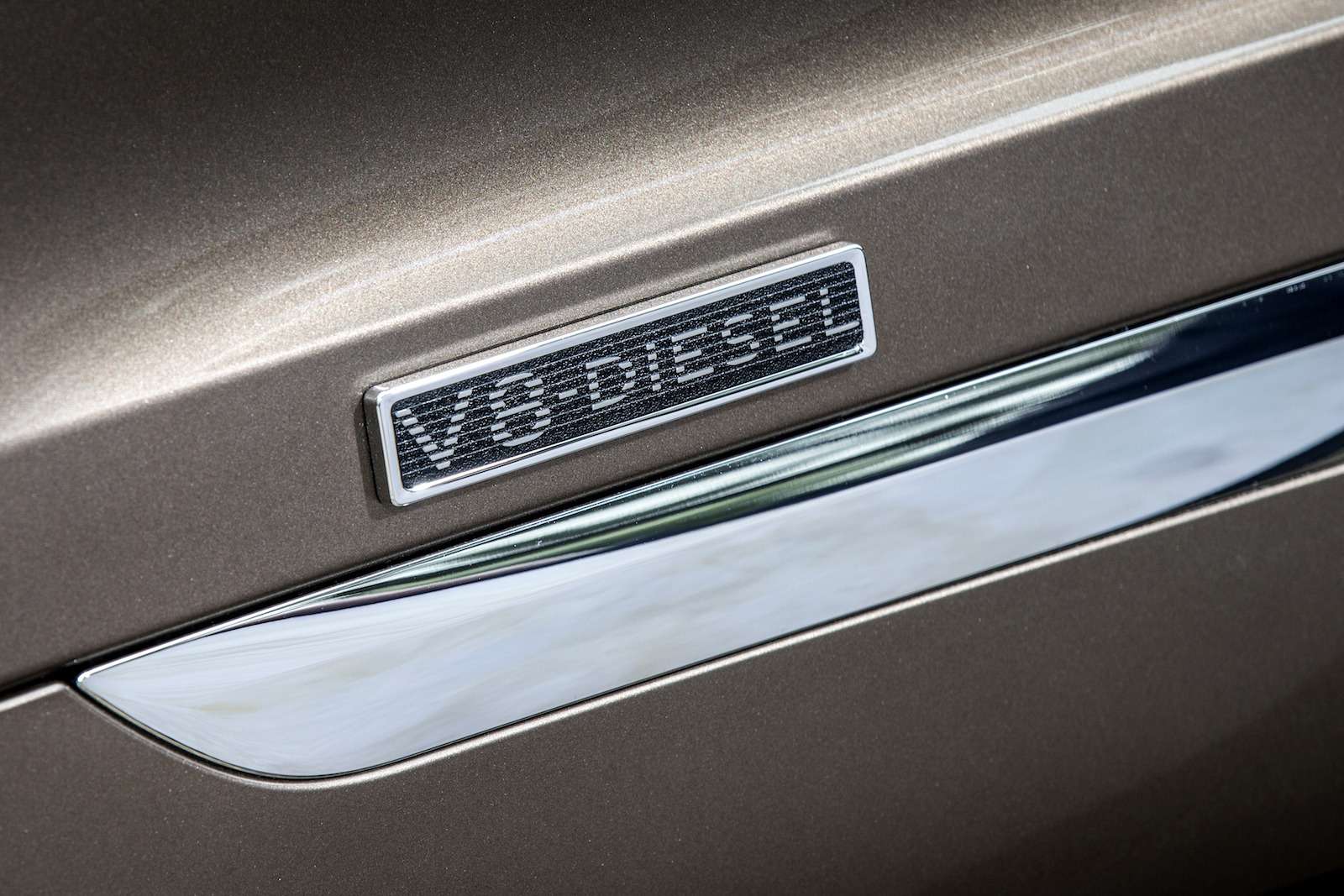 Bentley Bentayga Diesel: 4,8 до сотни — самая медленная версия! — фото 884136