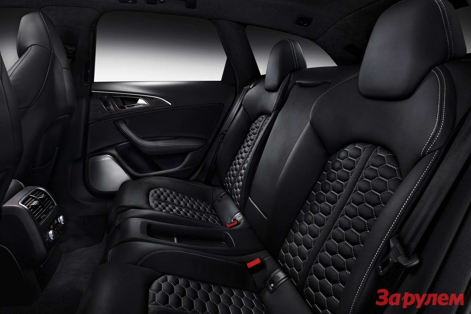 Audi-RS6_Avant_2014_1600x1200_wallpaper_0e