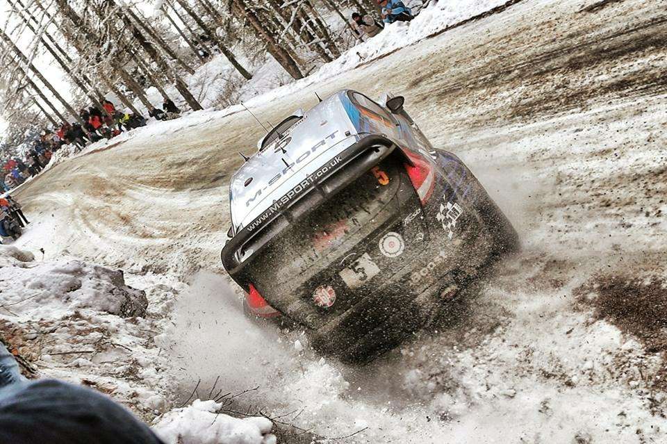 7.	Элфин Эванс / Дэниэл Бэрритт (M-Sport World Rally Team) на одном из спецучастков в пятницу.