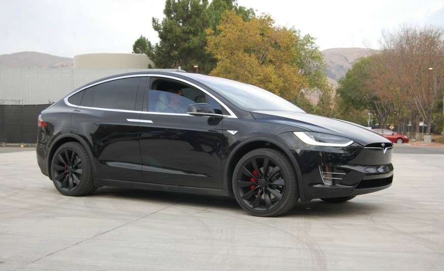 2016-Tesla-Model-X-115-876x535