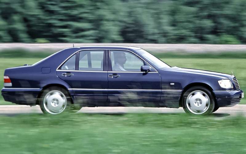 Mercedes-Benz S-класса, 1995 год