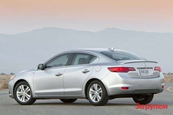 Acura ILX side-rear view