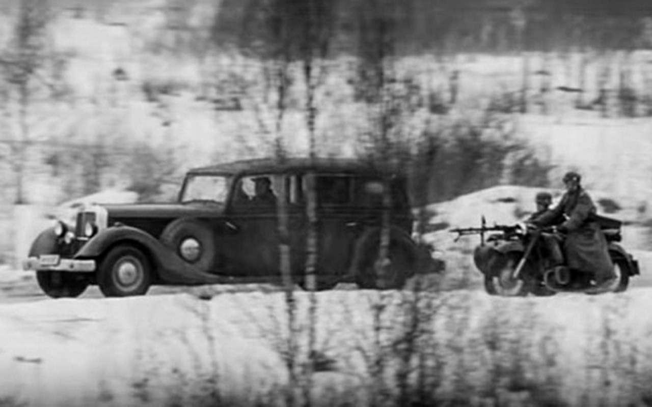 Horch 951 уже с неродными фарами и колесами в фильме «Проверка на дорогах» (1971 г., режиссер Алексей Герман).