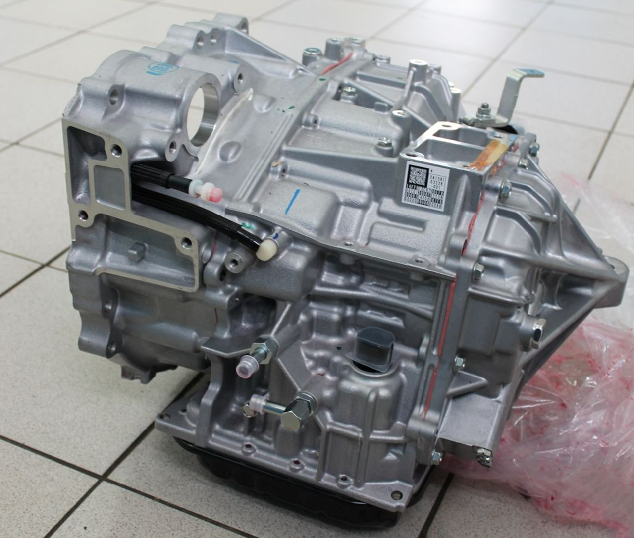 Автоматы U140/U250/U660 производства Aisin использует только Toyota (Lexus). Если игнорировать проявления основных поломок агрегатов (рывки при переключениях), то это приведет к сгоранию пакетов фрикционов и более дорогостоящему ремонту.