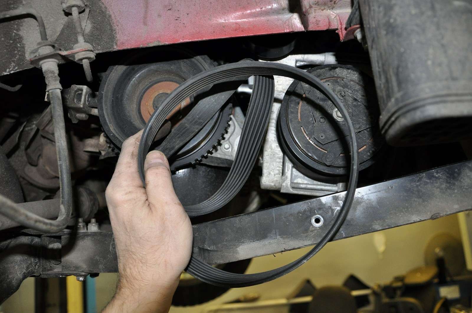 Lada Vesta: проверка и замена ремня привода вспомогательных агрегатов — фото 568592