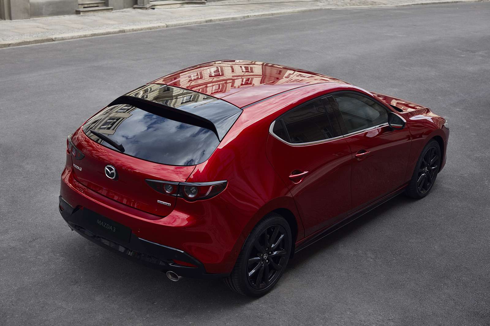 Новая Mazda 3: рассматриваем в деталях со всех сторон — фото 928207