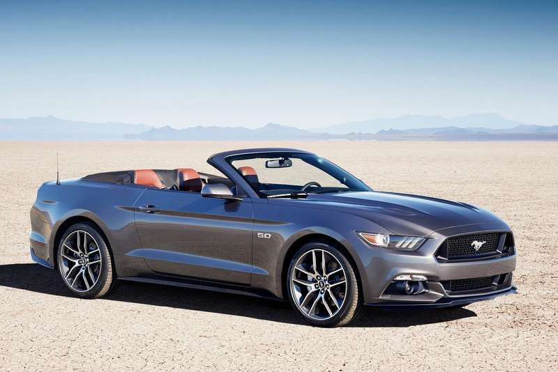 Ford-Mustang_Convertible_2015_1600x1200_wallpaper_01