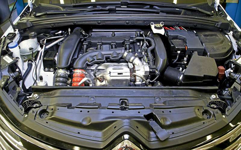 Обновленный Citroen C4 sedan: да будет свет!