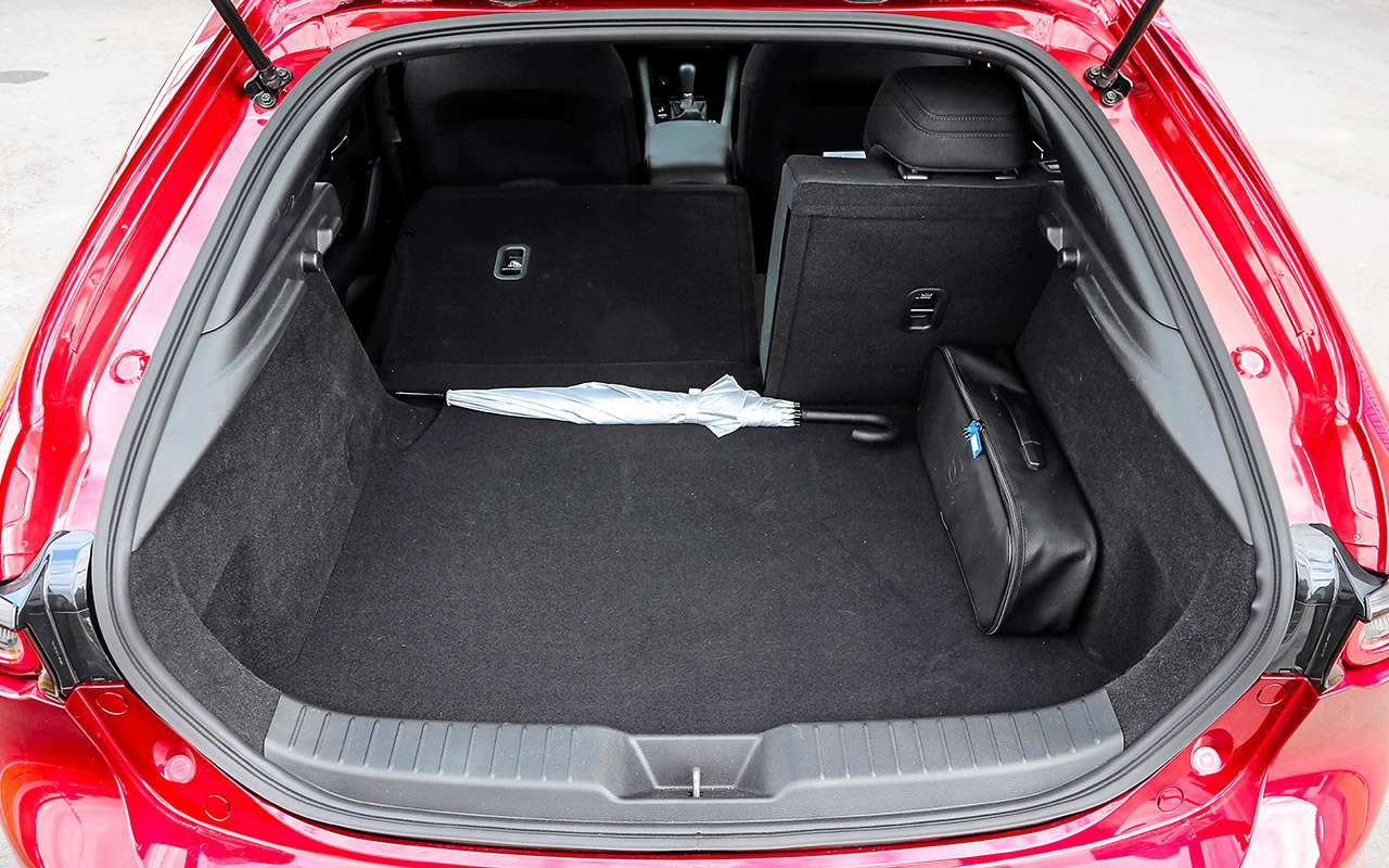 Новая Mazda 3, VW Golf и Kia Ceed: большой тест — фото 1007206