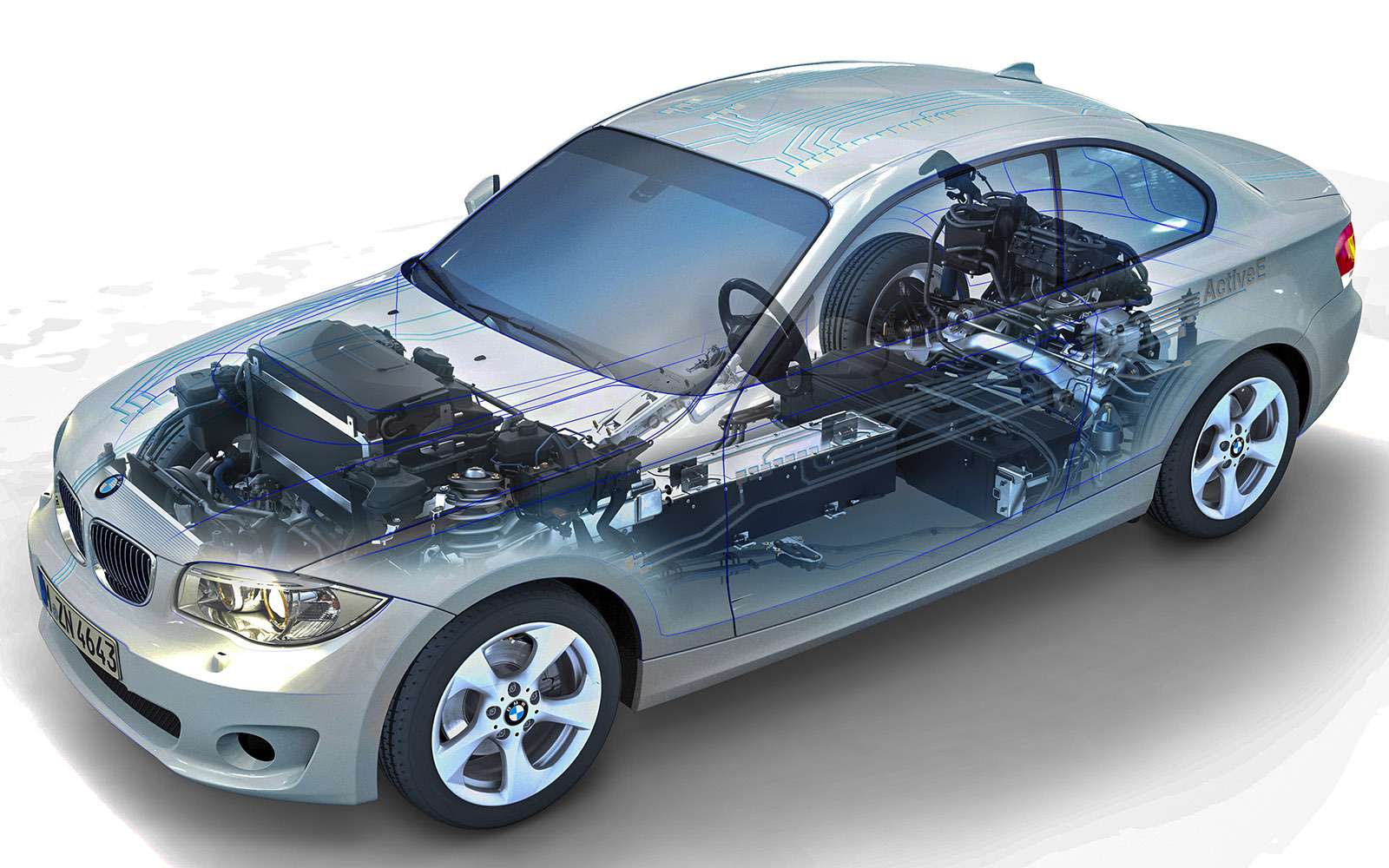 Мощность двигателя
электромобиля BMW ActiveE – 125 кВт, время разгона до 100 км/ч – девять секунд. А вот запас хода пока всего 160 км.