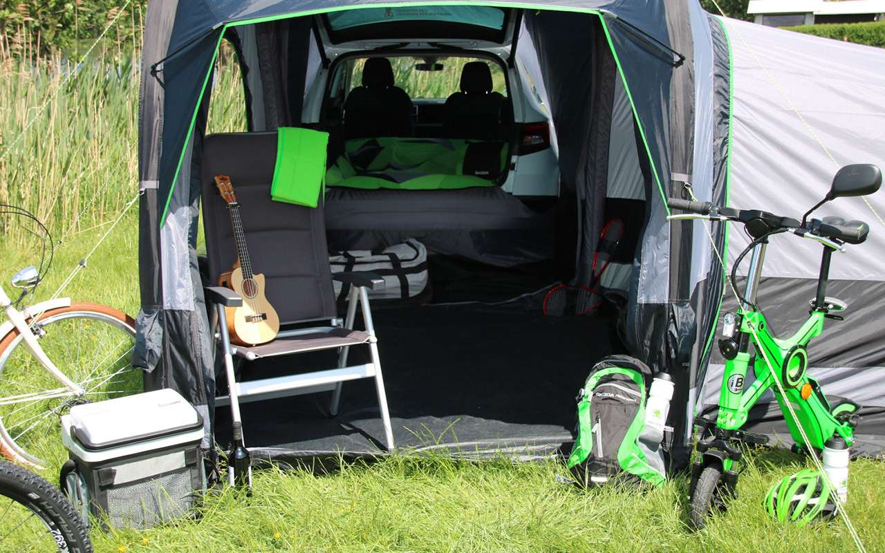Дешевая альтернатива кемперу - надувная палатка Skoda - фото 1141529