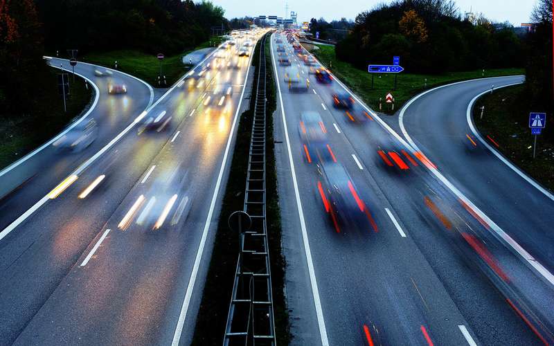 В Австрии электрокарам разрешат ездить на 30 км/ч быстрее, чем автомобилям с ДВС
