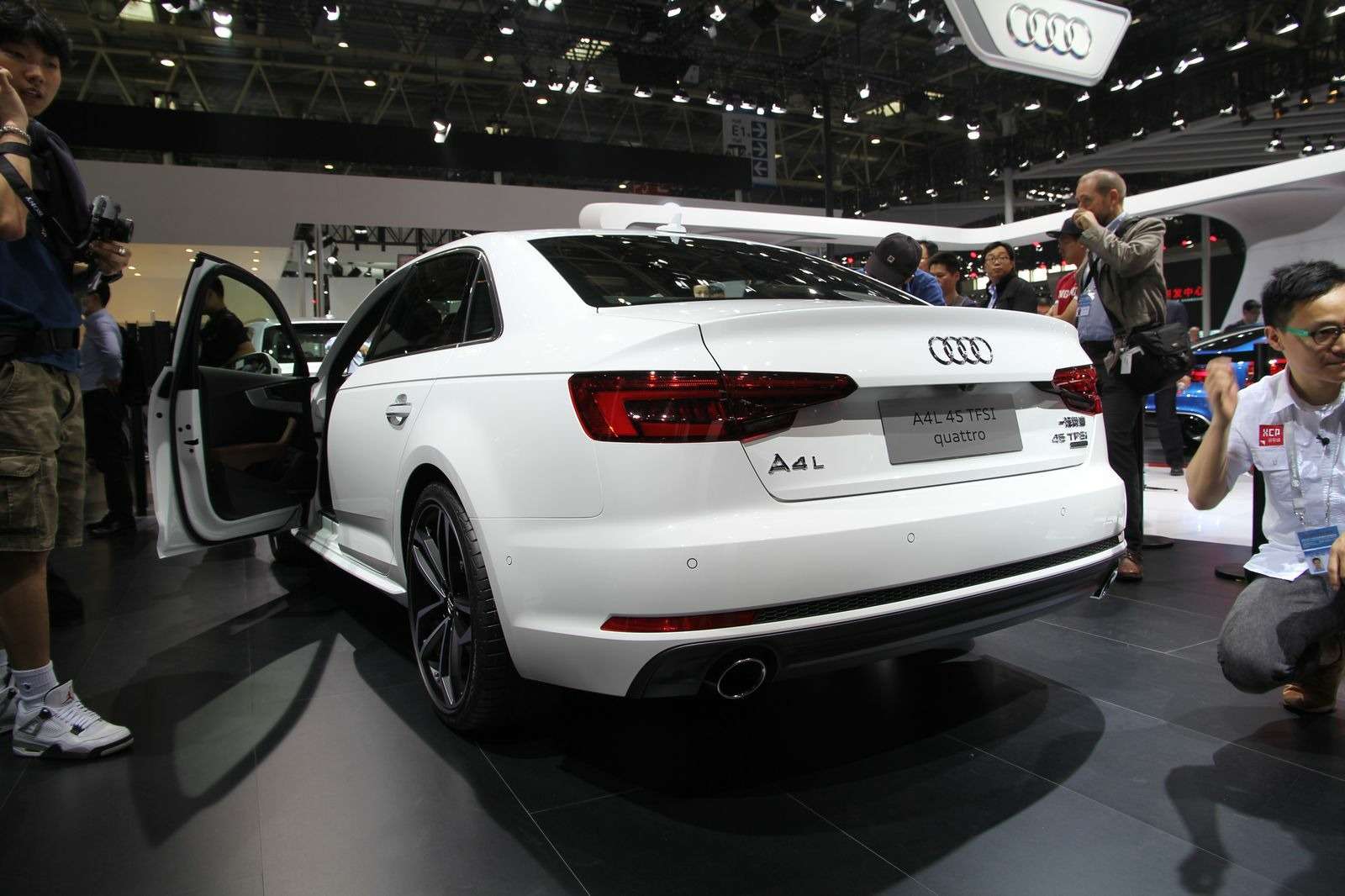 Audi A4 L: немецкая щедрость в обмен на юани — фото 580291