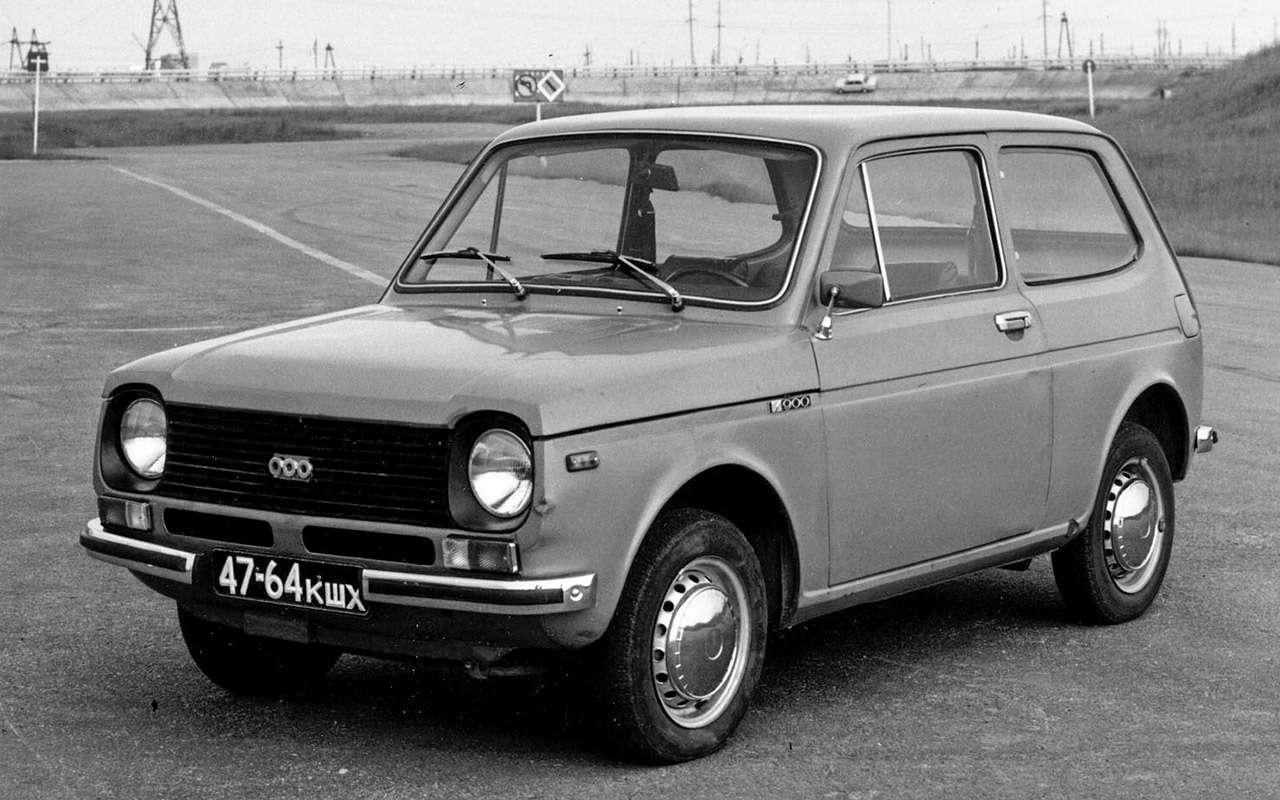 ВАЗ‑2Э1101 внешне напоминал одновременно Fiat 127 и будущую Ниву ВАЗ‑2121.