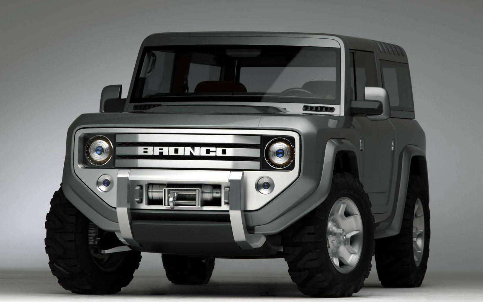Считалось, что новое поколение Bronco будет похоже на одноименный концепт 2004 года. Но в Ford говорят, что дизайн полностью переработают.