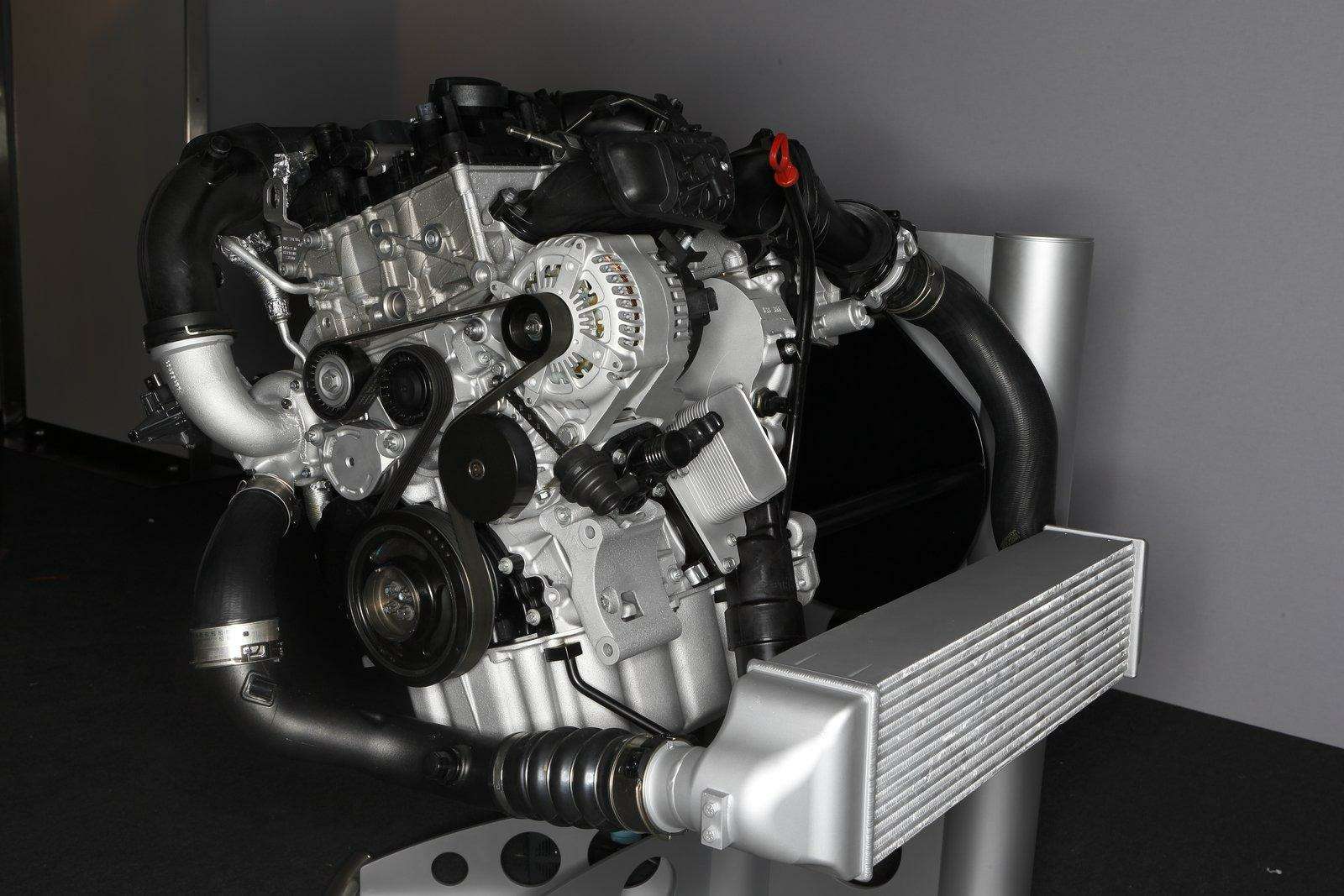 BMW 1.5-liter TwinPower Turbo engine 2_no_copyright