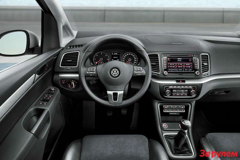 Интерьер Volkswagen Sharan