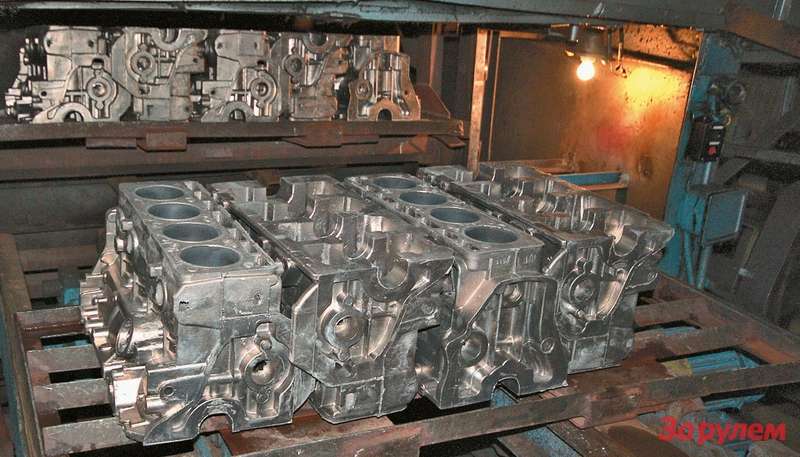 Собственное литейное производство позволяет УМЗ оперативно вносить изменения в конструкцию двигателей