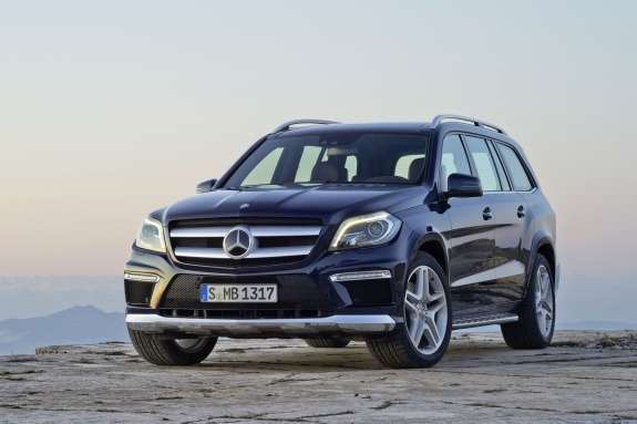 Mercedes-Benz GL-class AMG-pack side-front view