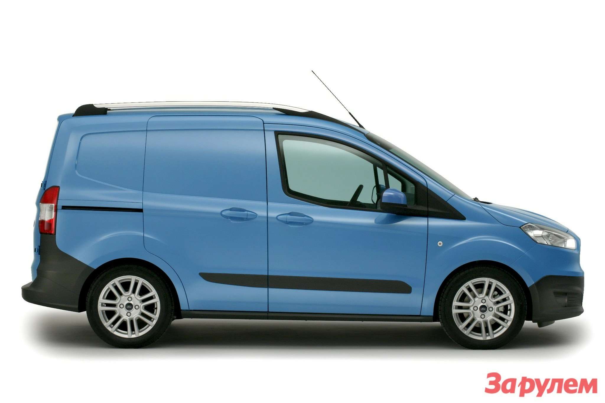 673103 All new Ford Transit Courier  (6)