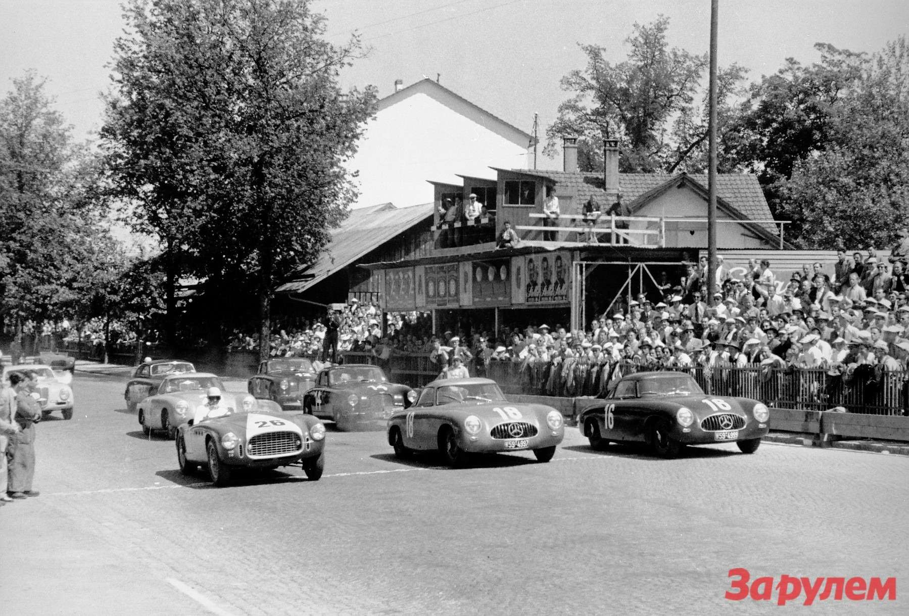 Последняя гонка Караччиолы прошла 18 мая 1952 года в Берне. Мастер — в автомобиле Mercedes-Benz 300SL (W194) под номером 16
