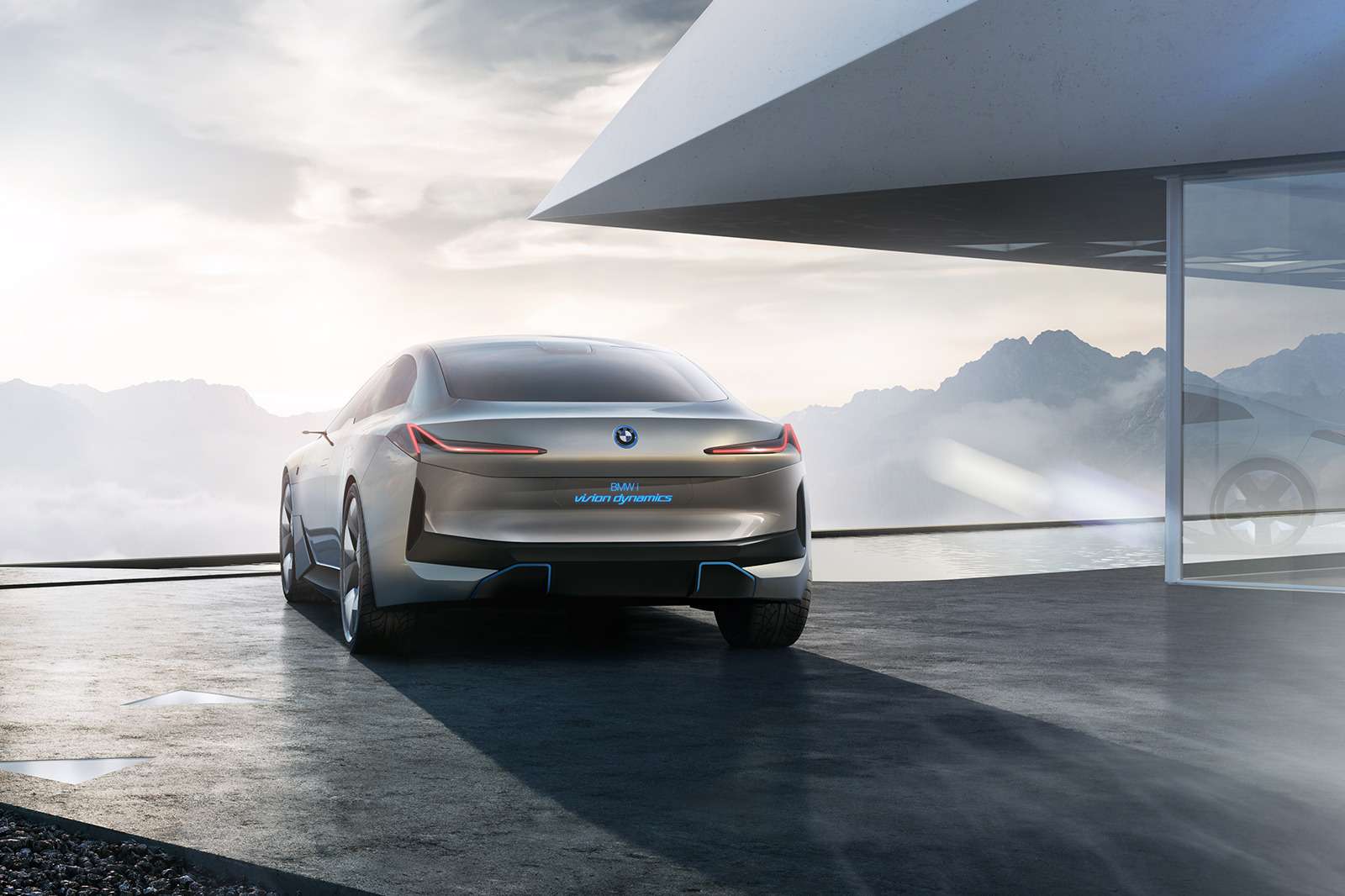 BMW представила конкурента Tesla Model 3 — фото 793610