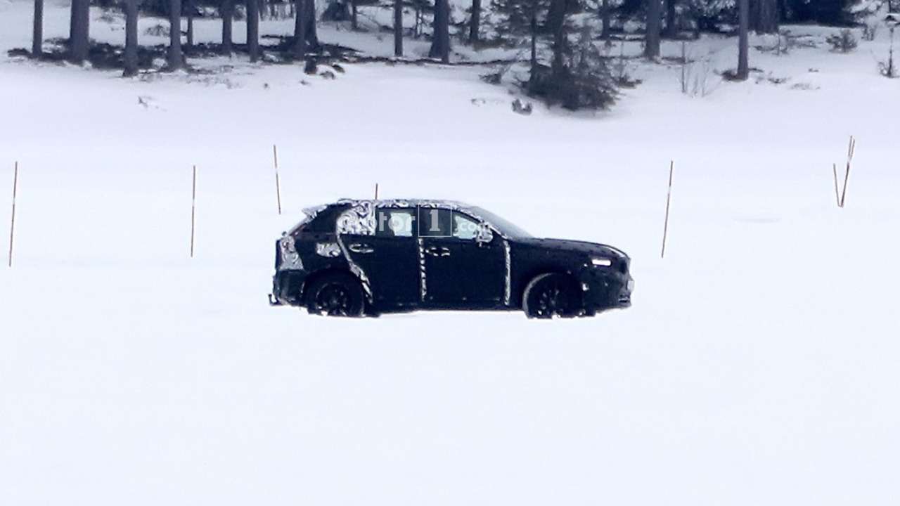 Кроссовер Volvo XC40 срывает покров тайны — фото 703923