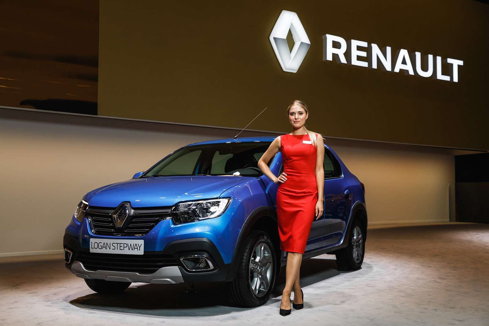 Renault объявила цены на Logan Stepway и Sandero Stepway — фото 913032