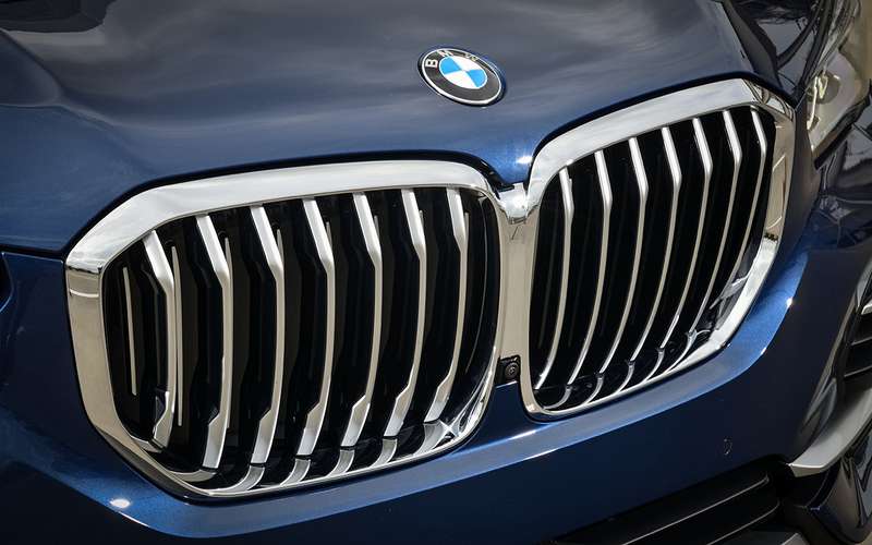 BMW X5 (2018-н.в.): глюки, стуки, крены и другие проблемы