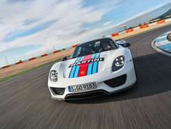 00 Porsche 918 Spyder Estoril_zr 02_15