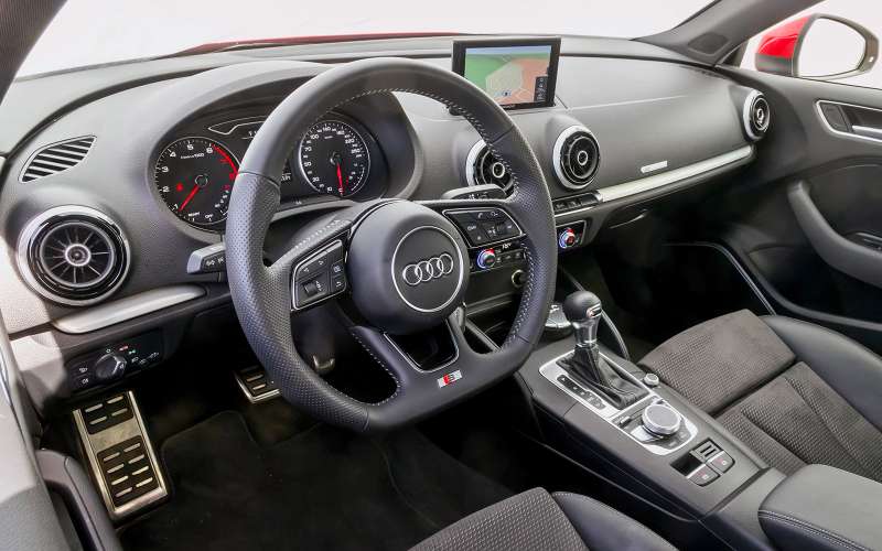 Skoda Octavia против конкурентов из Audi и Kia: кольцо для троих