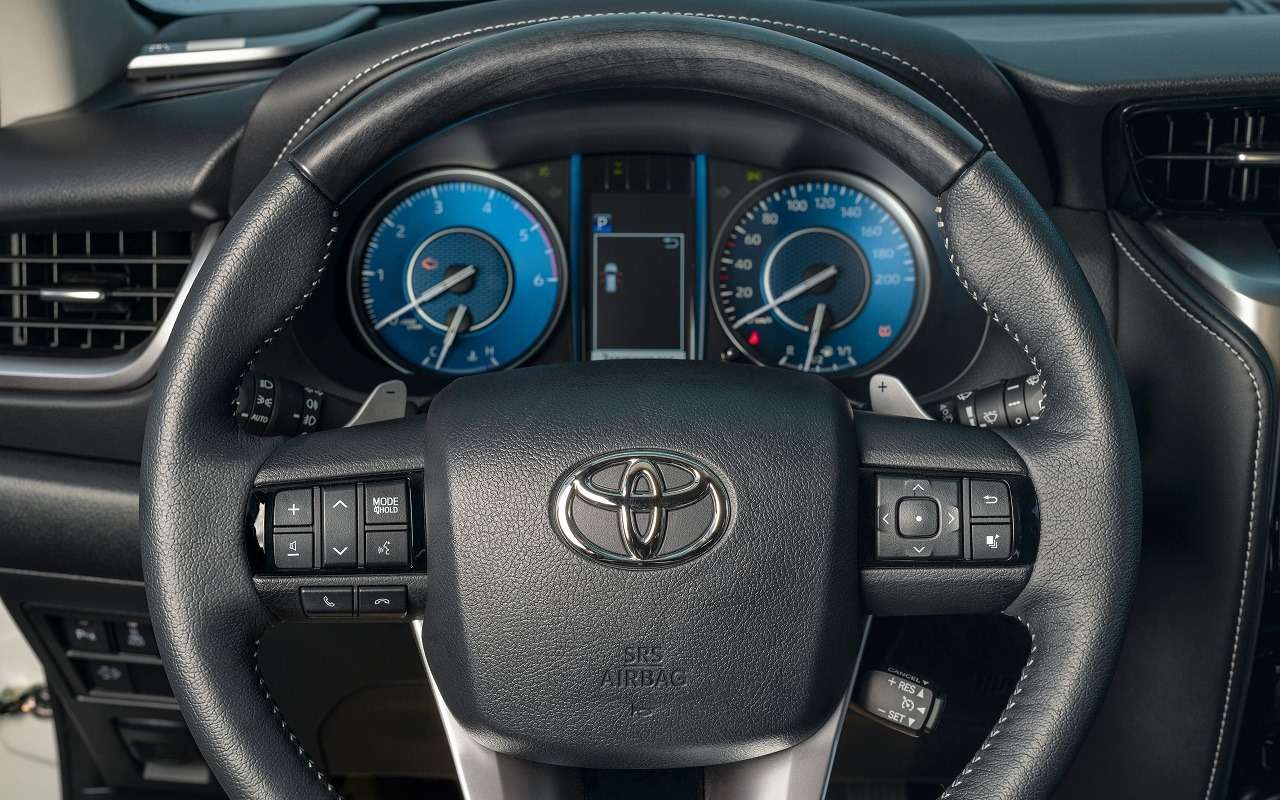 Обновленные Toyota Fortuner и Hilux: открыт прием заказов — фото 1154173