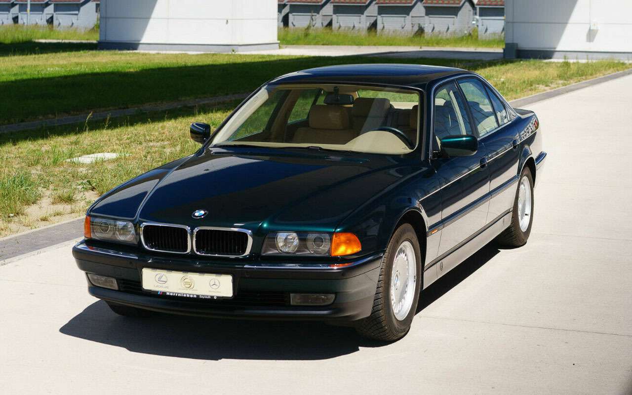 BMW провел 23 года в пузыре. Теперь продается — фото 1103374