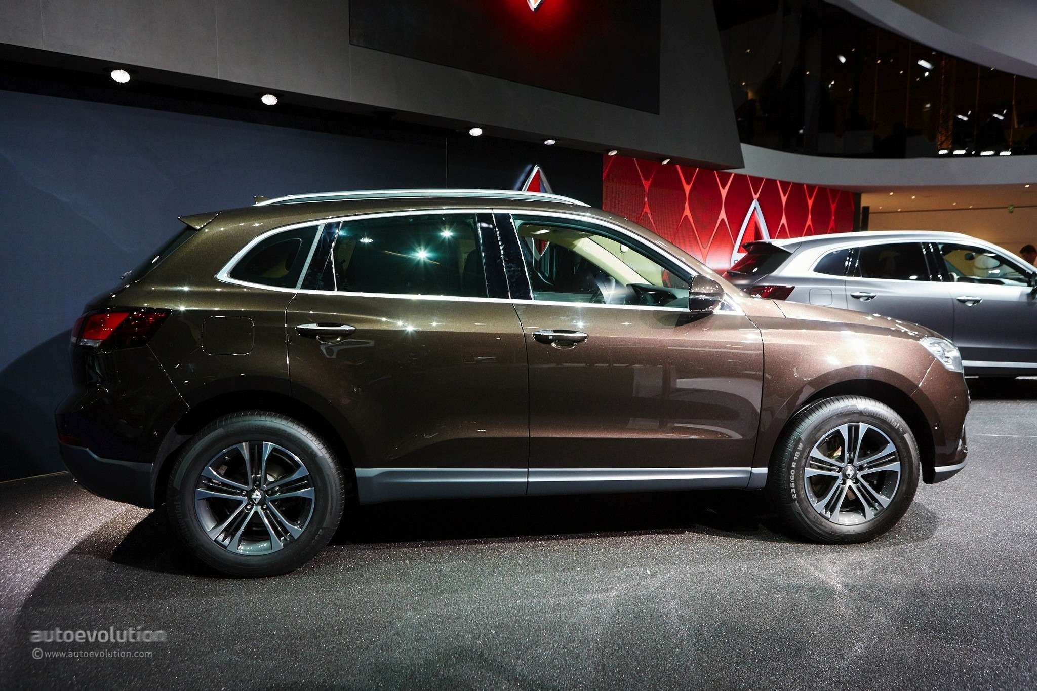 borgward-is-officially-back-with-its-bx7-suv-in-frankfurt-live-photos_20
