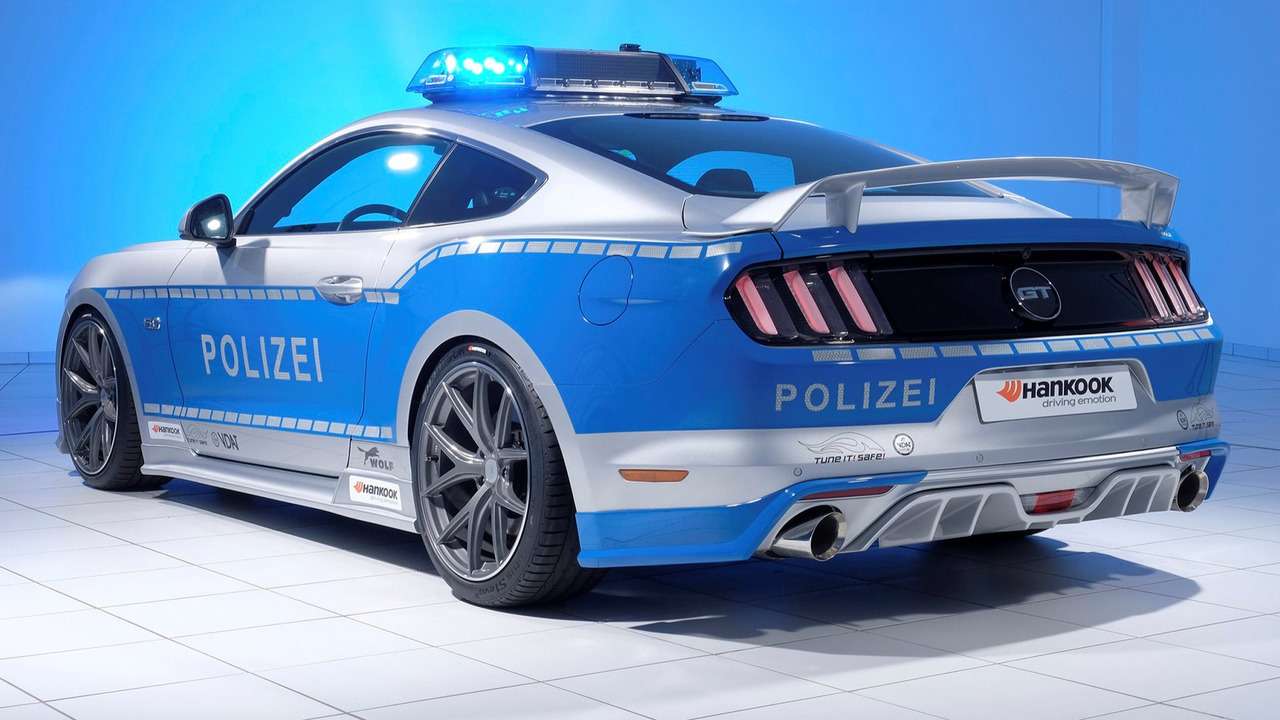 Серенький волчок: Ford Mustang превращен в стража порядка — фото 670242